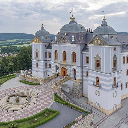 Castle Hotel Galicia Nueva Halič Lučenec Esterno foto